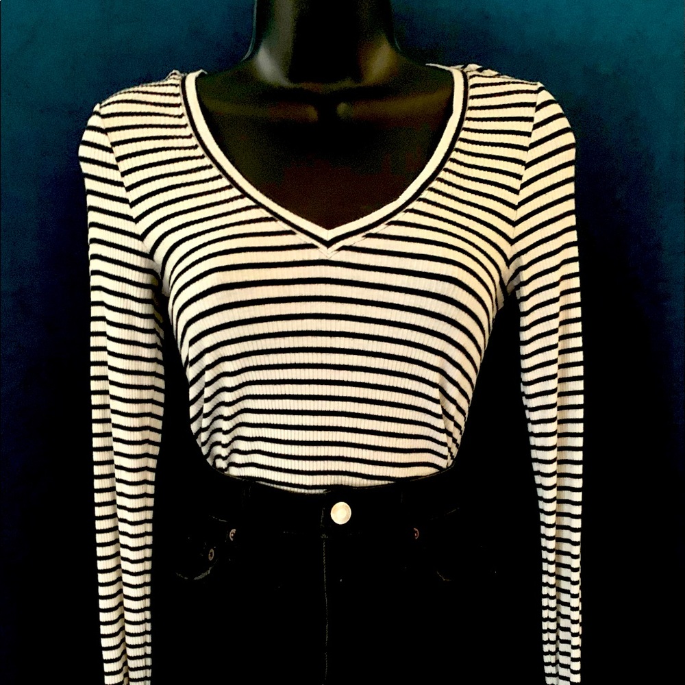 EXPRESS Long Sleeve Ribbed Top